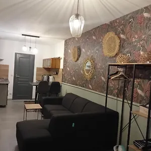 Appartement Meuble 4km Aeroport 